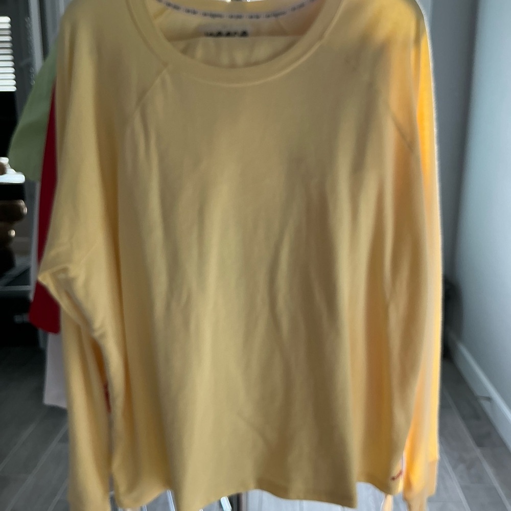Yellow Women's Crewneck Long-Sleeve Top peace love world banana yellow SET NEW